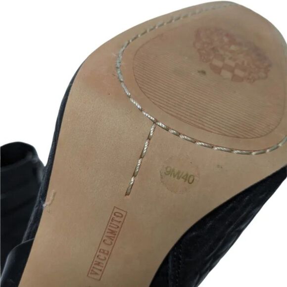 VINCE CAMUTO Sestina Pebbled Leather Booties 9 - Picture 7 of 10